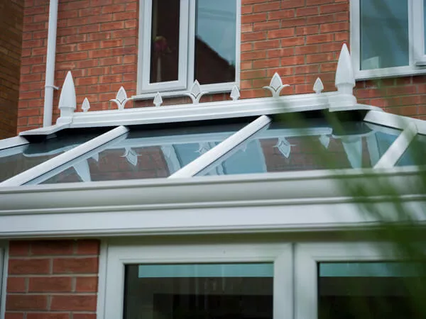 Living Space Crestings & Finials