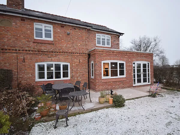 Architectural Living Space Corner Extension